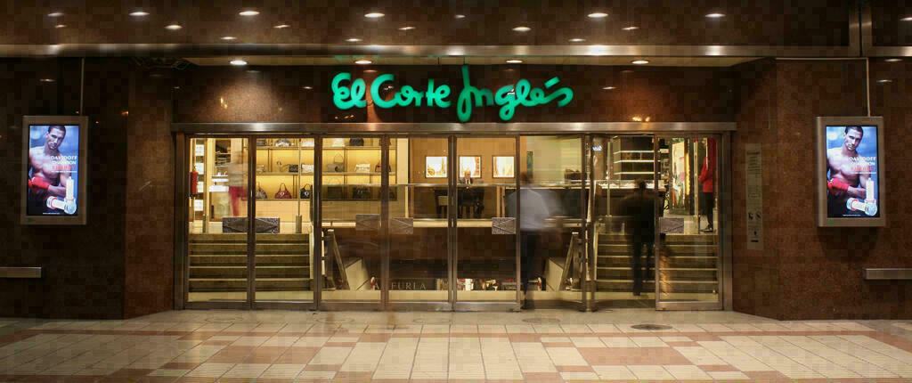 Rotulacion-exterior-Letras-metacrilato-El-Cortes-Ingles
