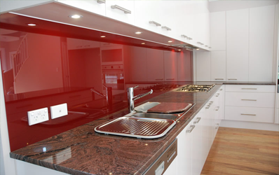 articles-glass-splashbacks-versus-acrylic-splashbacks