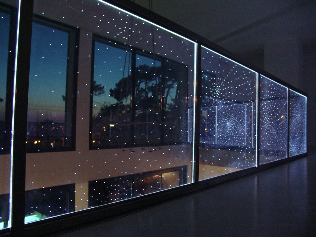 Mampara-con-grabado-iluminado-LED