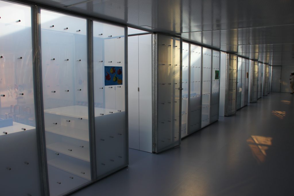 panel-metacrilato-guarderia